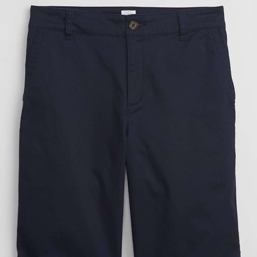 GAP 9" Mid Rise Twill Navy Bermuda Shorts/ NWT/Size 8